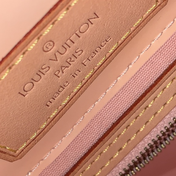 NWOT Authentic Louis Vuitton Vernis Reade Marshmallow Handbag - Picture 9 of 15